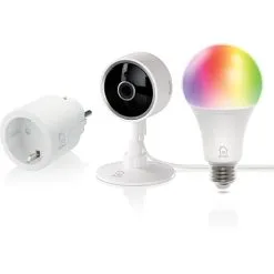 Deltaco Smart Starterpakke Med 1 RGB Pære, 1 Stik Og 1 Kamera
