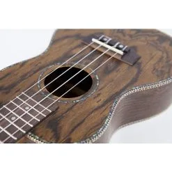 Reno RU370 Grand Koncert Ukulele - Natur -Husholdning butik 9dcb74ea a6ff 45eb 8f2c 33a3dc61c2e6