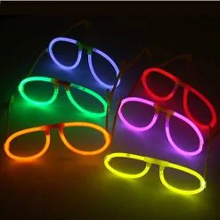 Party4Fun Knæklys Briller (inkl. 1 Stk Knæklys Armbånd)