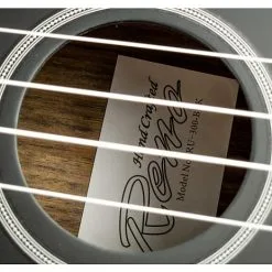 Reno RU300 Grand Concert Ukulele - Sort -Husholdning butik d813d758 debb 487f b071 adf0d0284b85